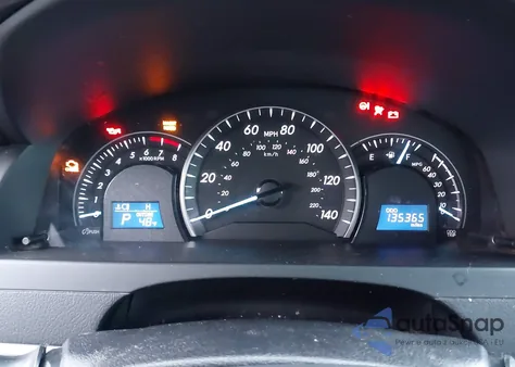 2013 Toyota Camry Le z USA, uszkodzony, nr VIN 4T4BF1FKXDR328757